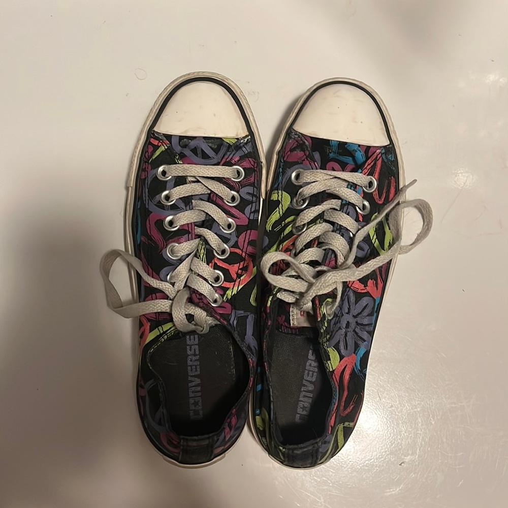 converse | patterned low-tops | size 7